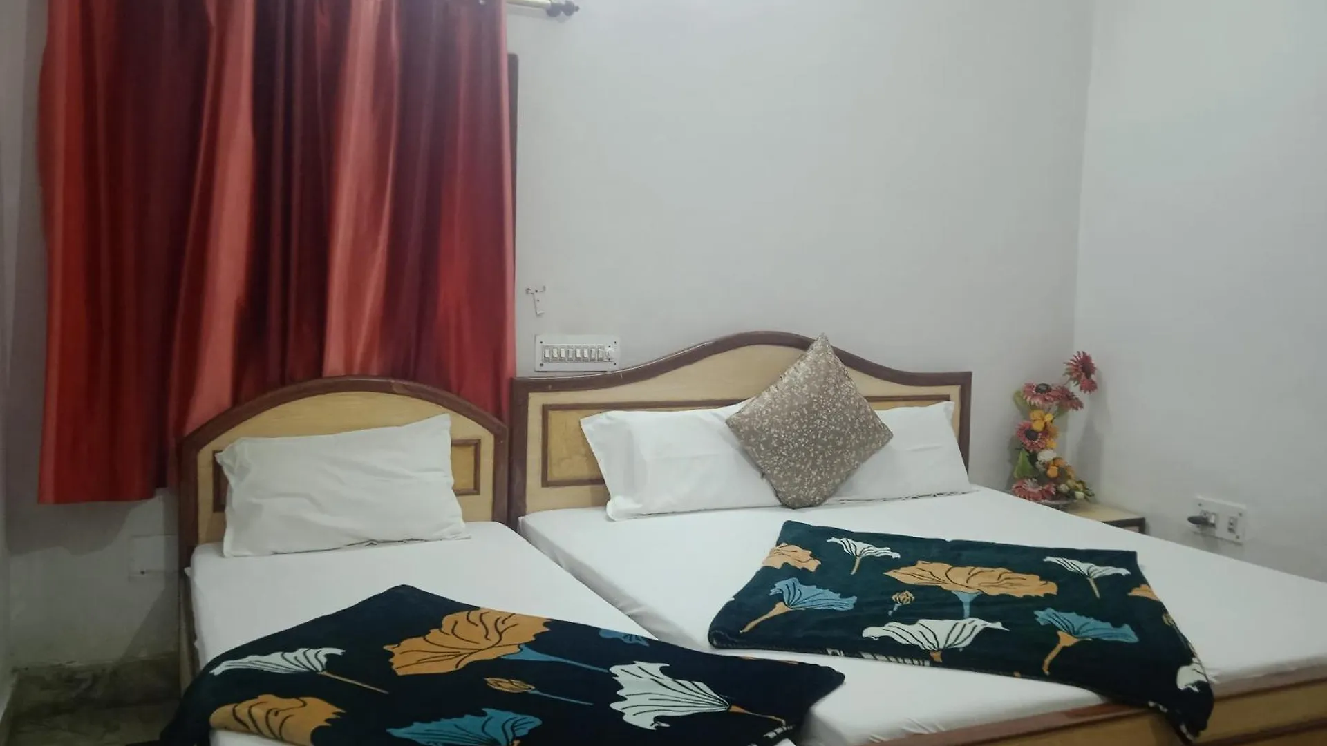 Hotel Swarajya Palace Agra   Agra (Uttar Pradesh)