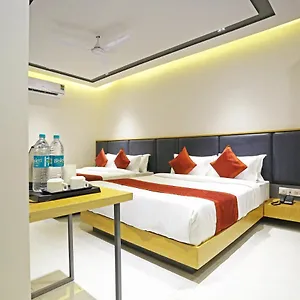 Apple - Near Delhi Airport With Free Airport Transsfer Hotel New Delhi