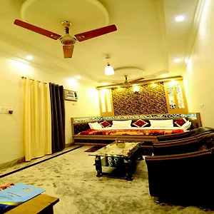 Homestay Taj Square A Luxurious Family Homestay, Agra (Uttar Pradesh)