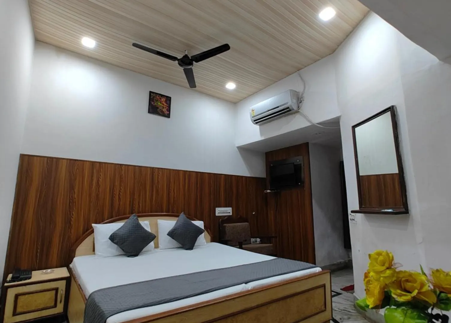 Hotel Swarajya Palace Agra  Agra (Uttar Pradesh)