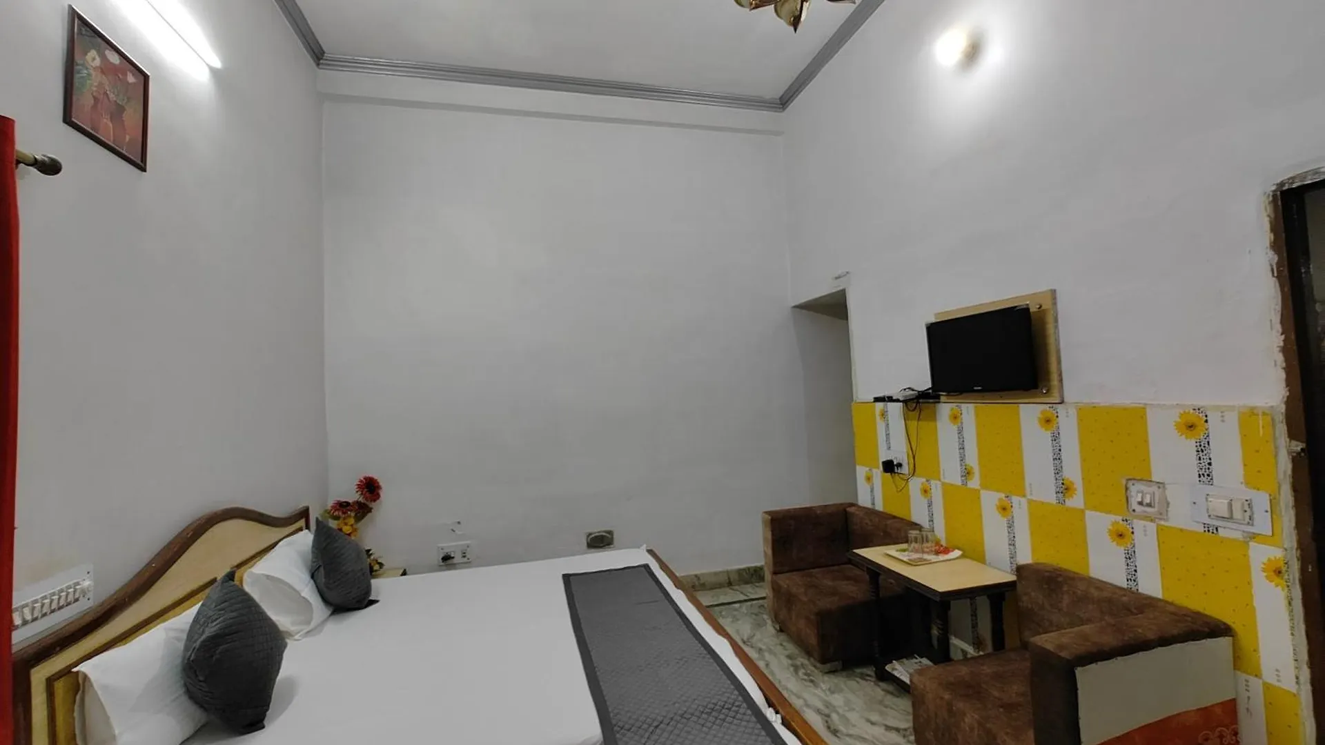 Hotel Swarajya Palace Agra   Agra (Uttar Pradesh)